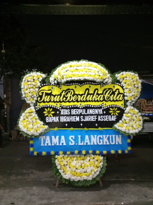 Papan Bunga Duka di Galang